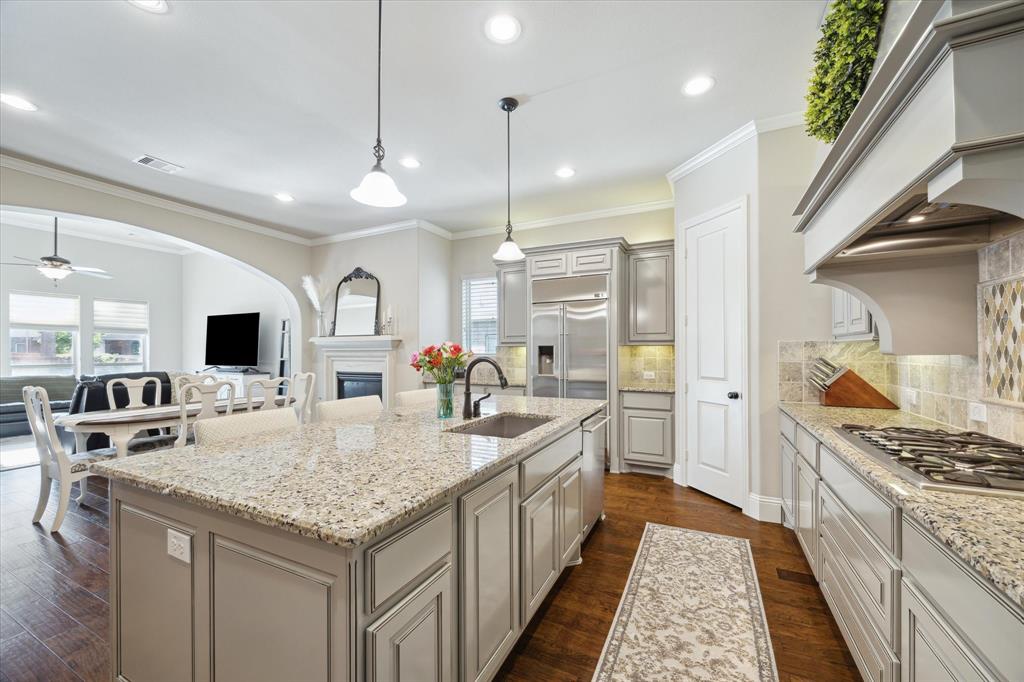 75 Twin Ponds Place, The Woodlands, Texas image 10