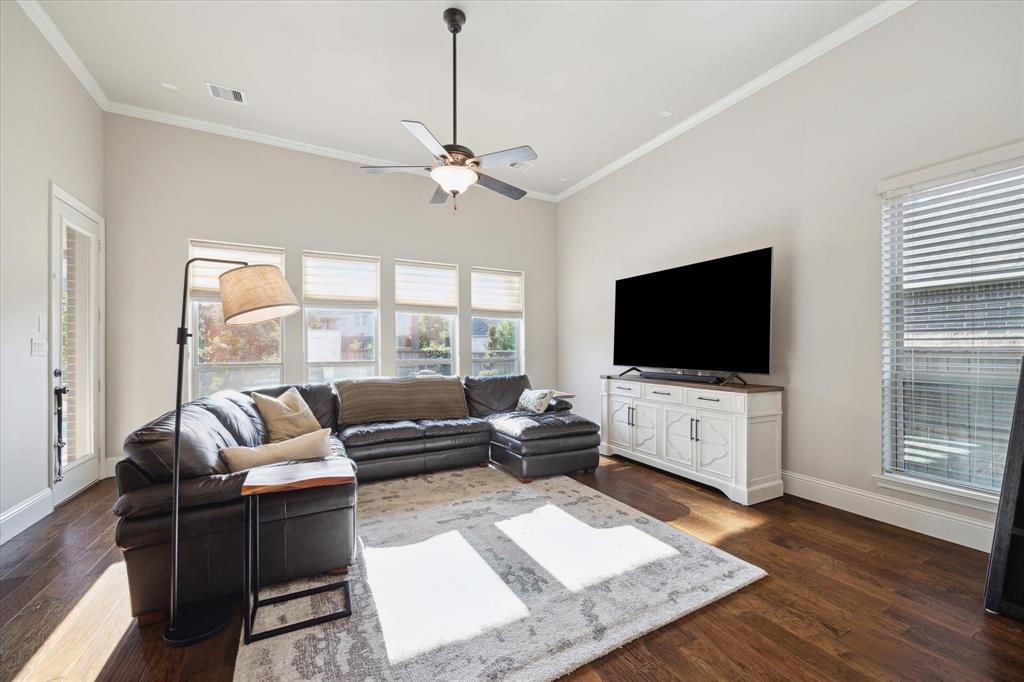 75 Twin Ponds Place, The Woodlands, Texas image 3