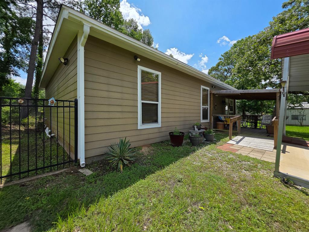 934 N Fm 356, Onalaska, Texas image 2
