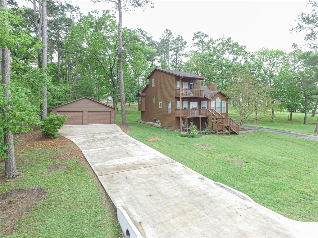 330 Holiday Lane, Coldspring, Texas image 1