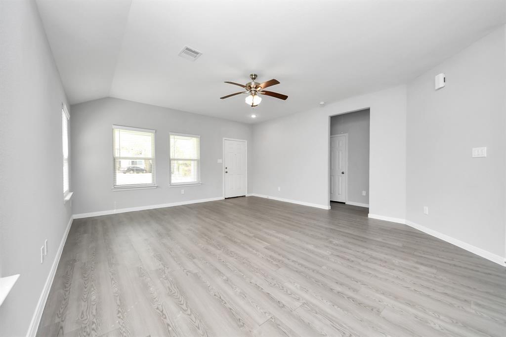 805 Jefferson Ave, Cleveland, Texas image 5