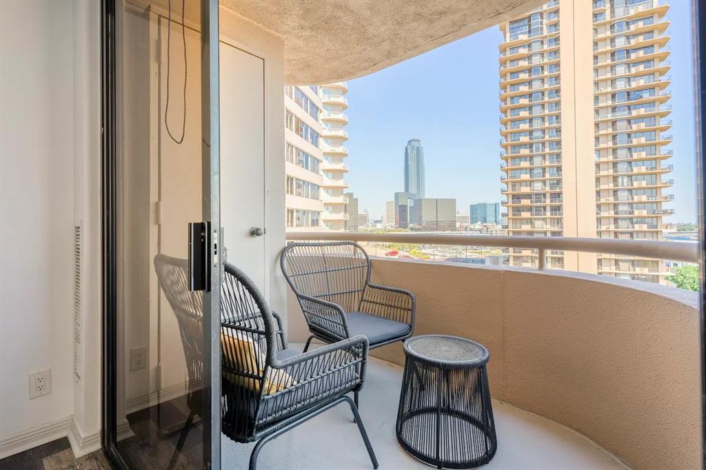 3525 Sage Road #1105, Houston, Texas image 8