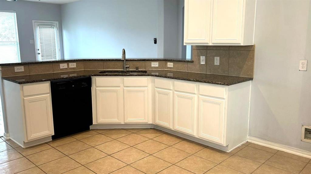 8106 Saragosa Blue Lane, Richmond, Texas image 14