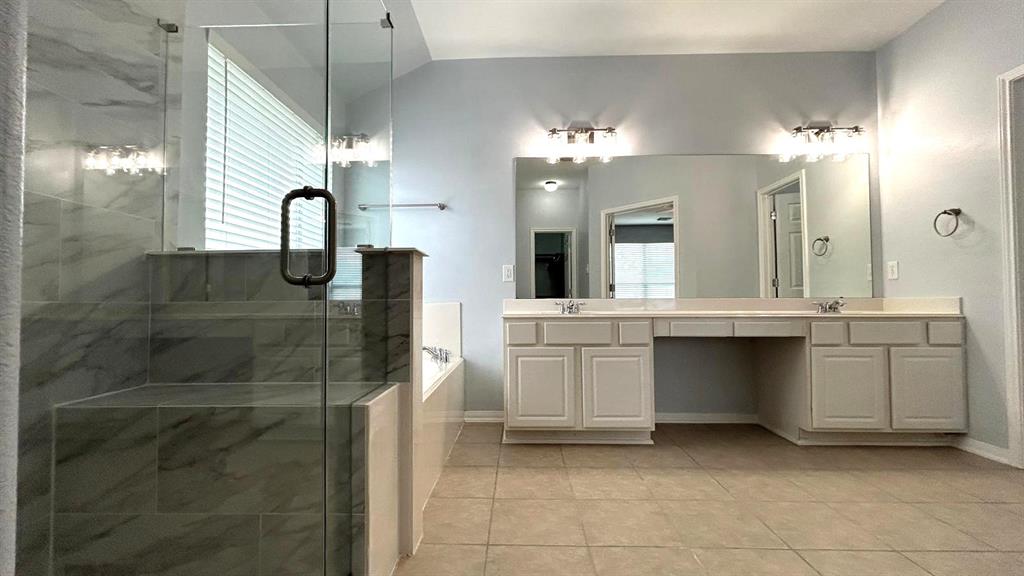 8106 Saragosa Blue Lane, Richmond, Texas image 20