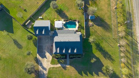 A home in Sealy