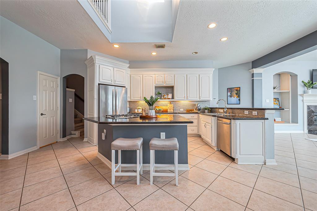 14610 Golden Bough Lane, Humble, Texas image 4
