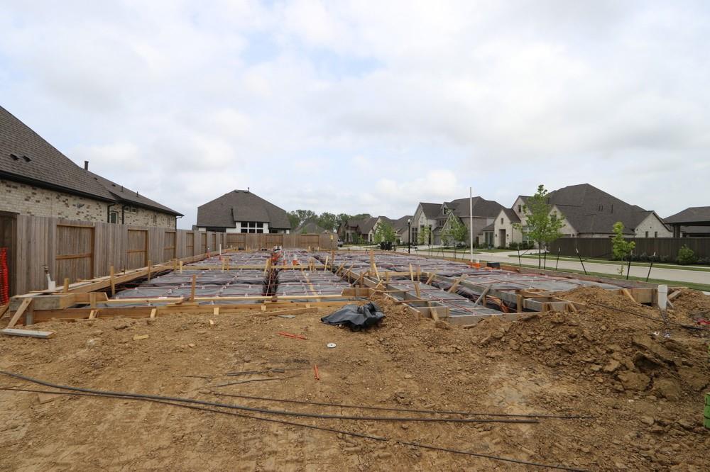 12302 Grassy Bend Drive, Mont Belvieu, Texas image 5