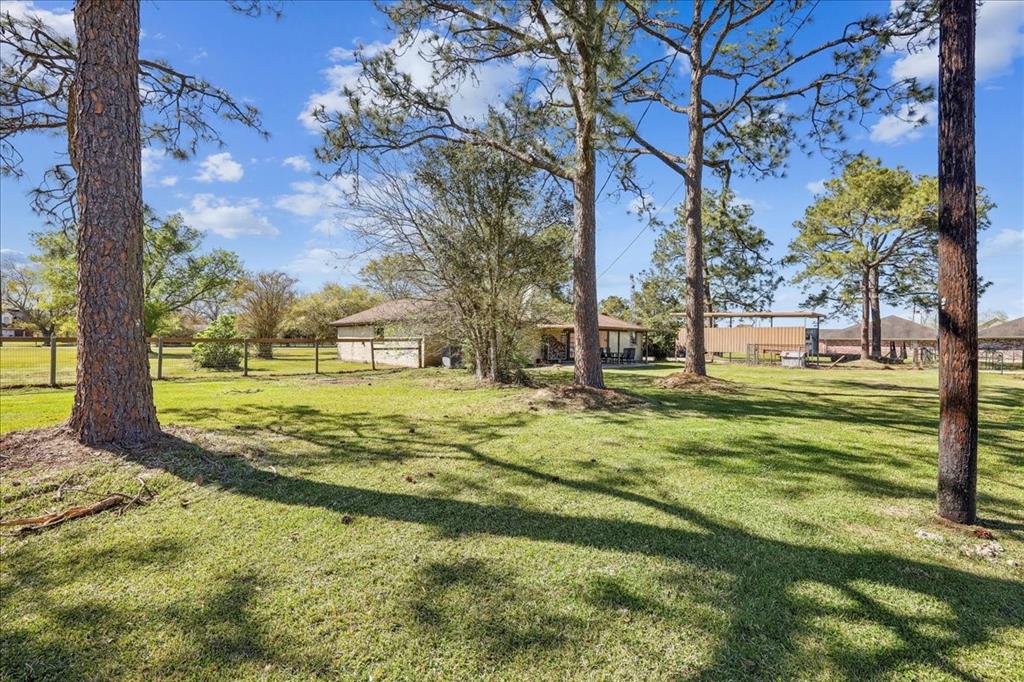 8475 Winzer Road, Beaumont, Texas image 32