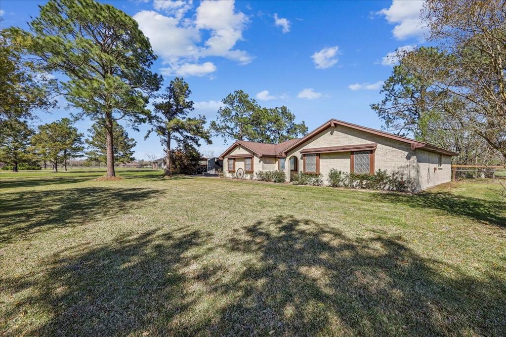 8475 Winzer Road, Beaumont, Texas image 2