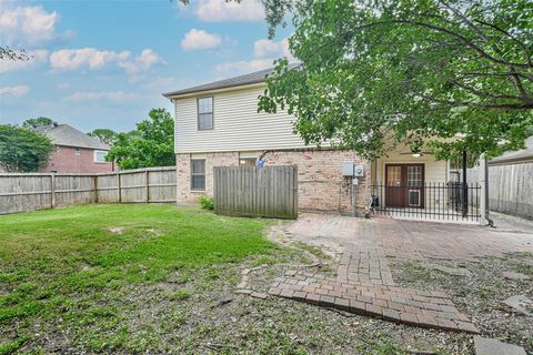 Single Family Residence in Pasadena TX 6931 Little Redwood Drive 36.jpg