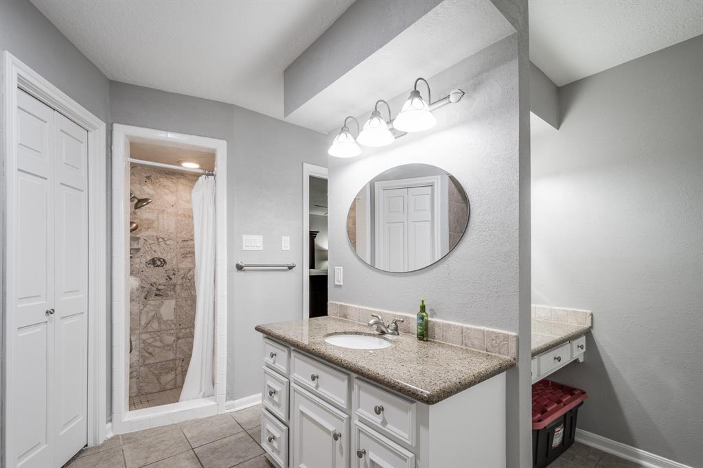 1714 Woodland Vista Drive, Houston, Texas image 22