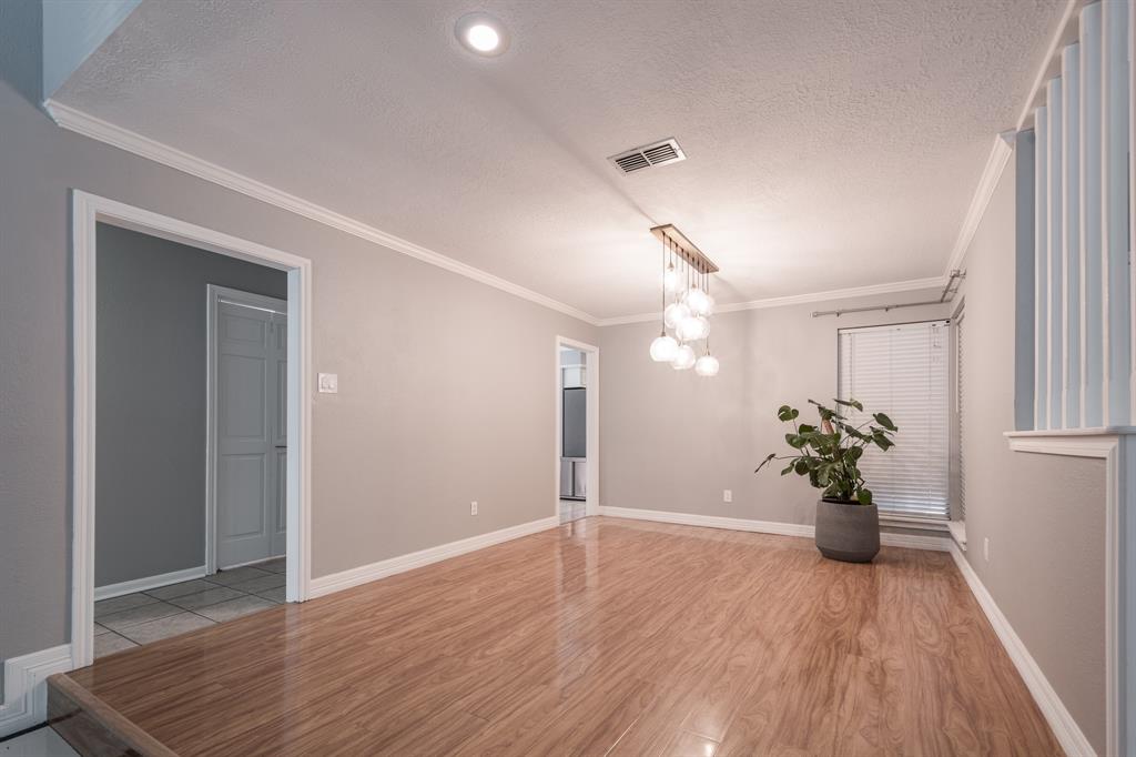 1714 Woodland Vista Drive, Houston, Texas image 13