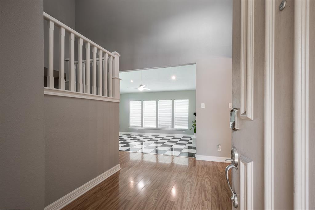 1714 Woodland Vista Drive, Houston, Texas image 9