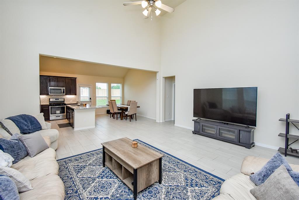 32903 Silver Meadow Way, Brookshire, Texas image 14