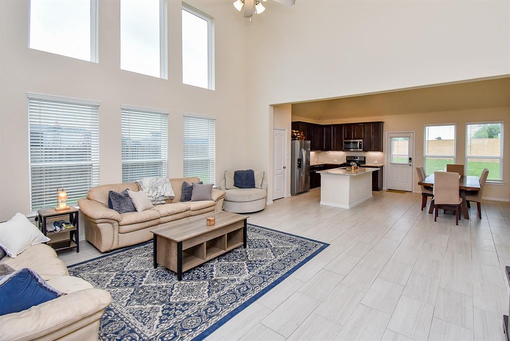 32903 Silver Meadow Way, Brookshire, Texas image 13