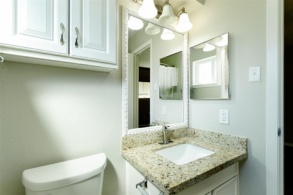 2105 Meadow Lark Lane, La Porte, Texas image 28