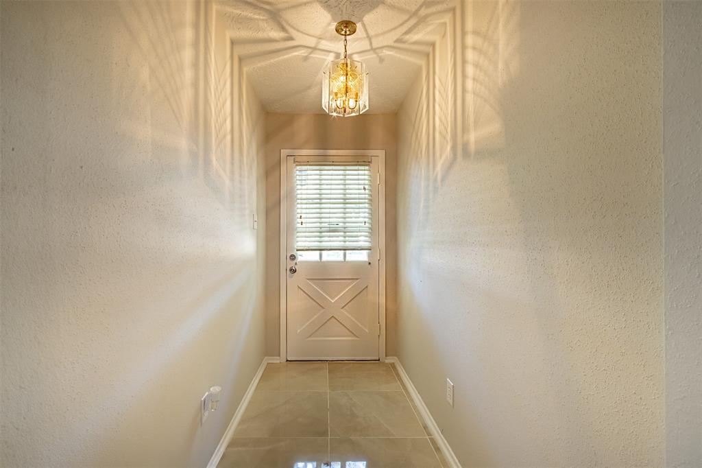 2105 Meadow Lark Lane, La Porte, Texas image 23