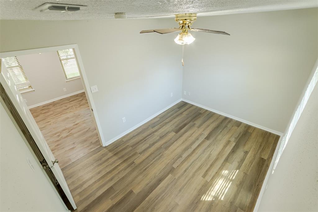 2105 Meadow Lark Lane, La Porte, Texas image 37