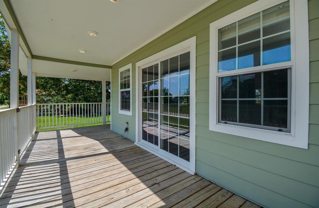 44 Starling Drive, Palacios, Texas image 2