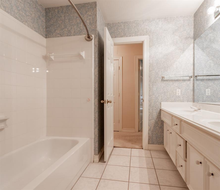 2107 Enchanted Lake Drive, League City, Texas image 28