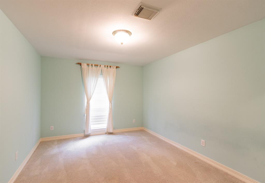 2107 Enchanted Lake Drive, League City, Texas image 30