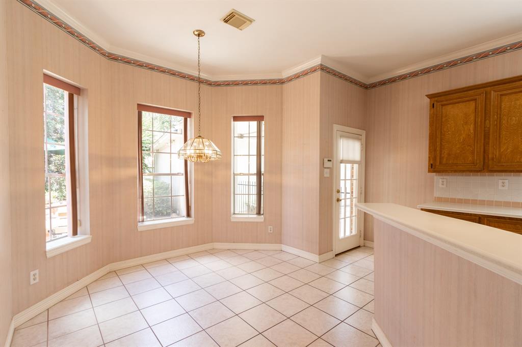2107 Enchanted Lake Drive, League City, Texas image 13