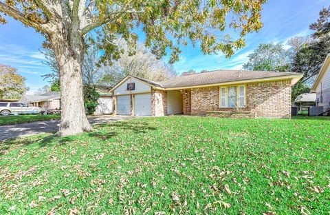 A home in Alvin