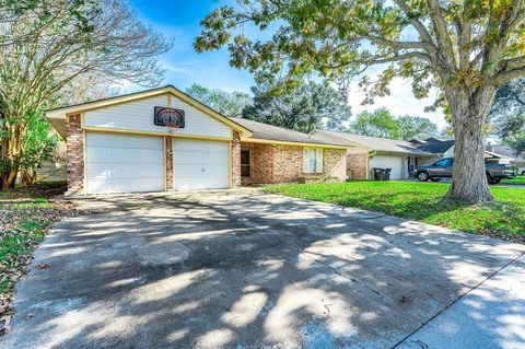 A home in Alvin