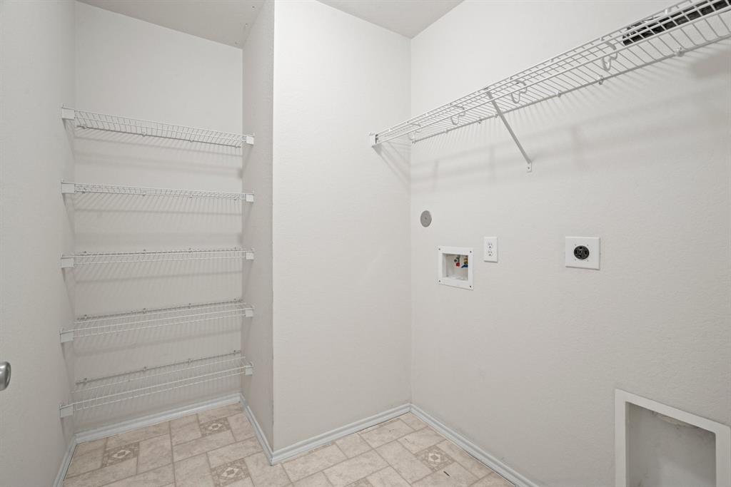 8110 Chancewood Lane, Humble, Texas image 14