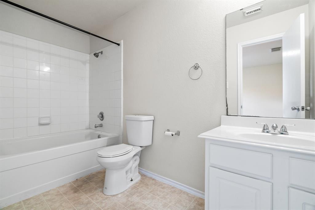 8110 Chancewood Lane, Humble, Texas image 12
