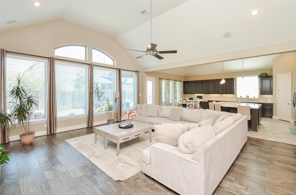 7037 N Savannah Run, Katy, Texas image 18