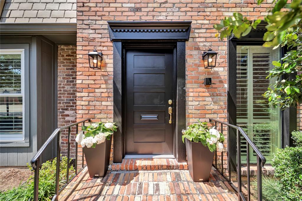 5803 Lynbrook Dr Drive #80, Houston, Texas image 2