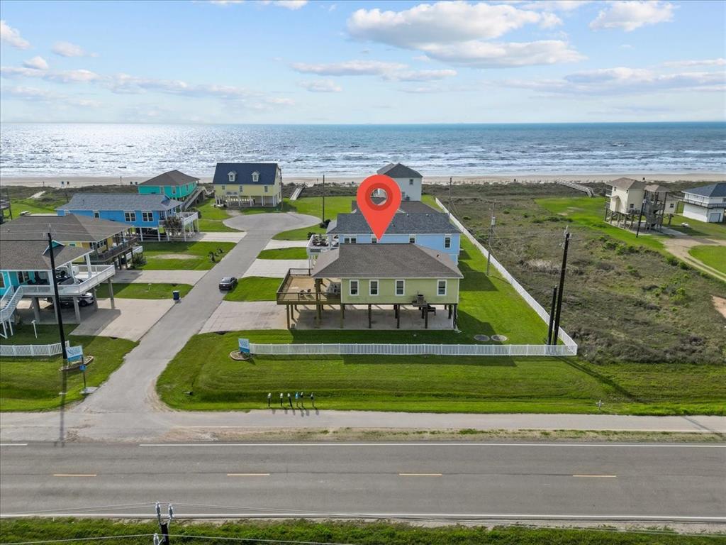 119 Velasco Shores Drive, Surfside Beach, Texas image 1