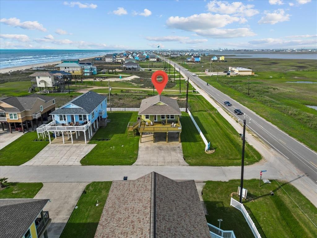 119 Velasco Shores Drive, Surfside Beach, Texas image 2