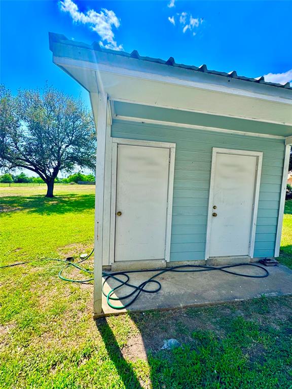 720 N Us Hwy 77, Schulenburg, Texas image 5