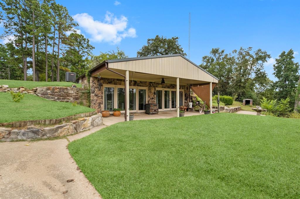 18 Arrowhead Drive, Huntsville, Texas image 3