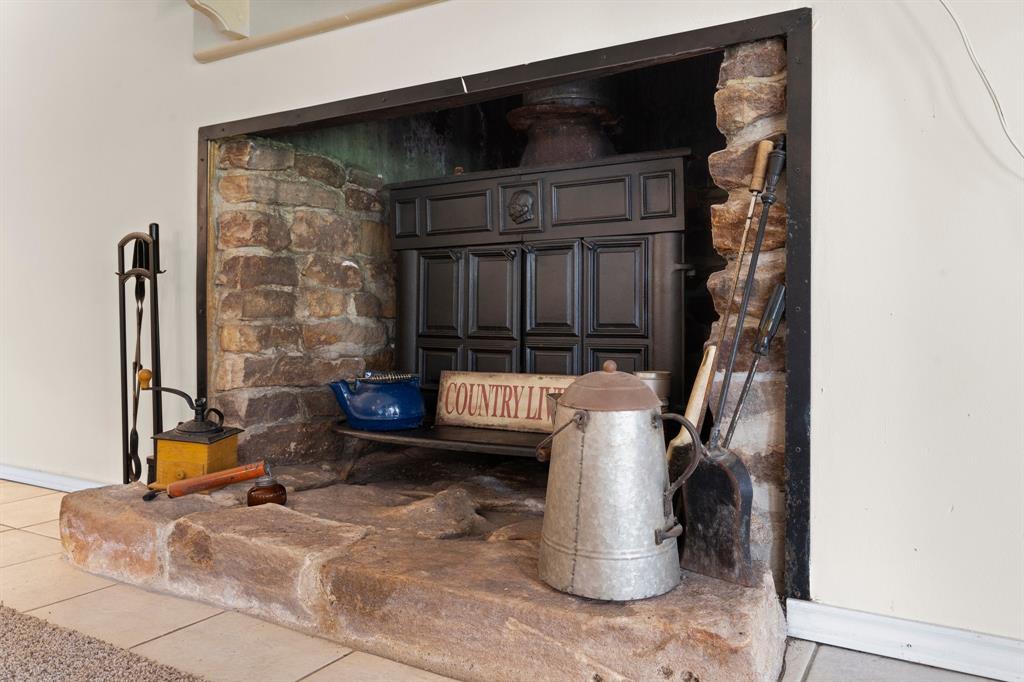 18 Arrowhead Drive, Huntsville, Texas image 40
