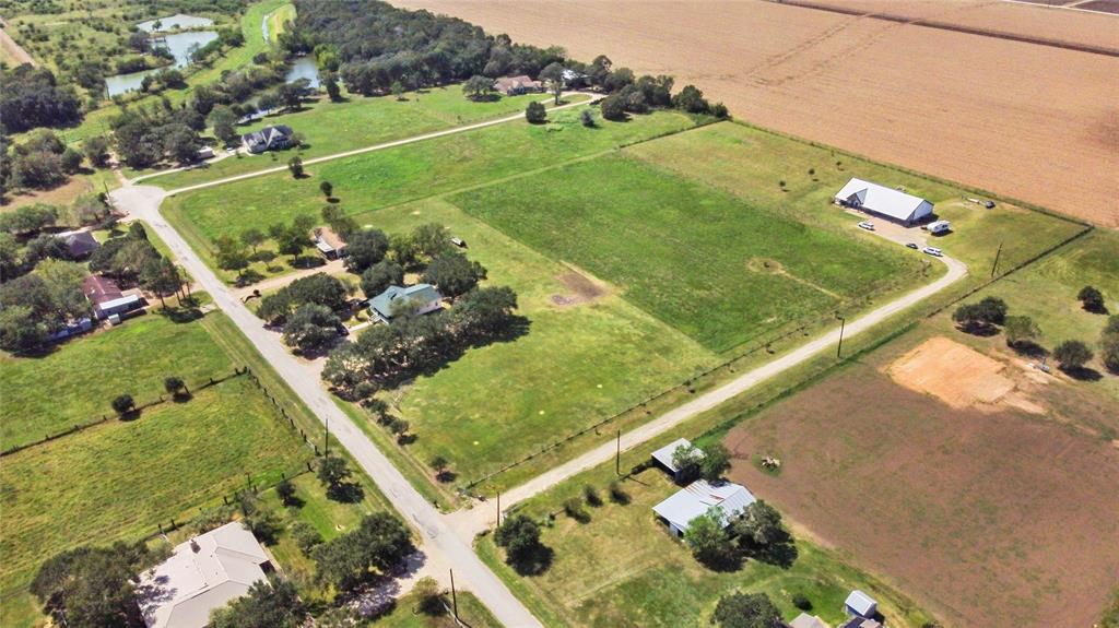 6922 Pisklak Road