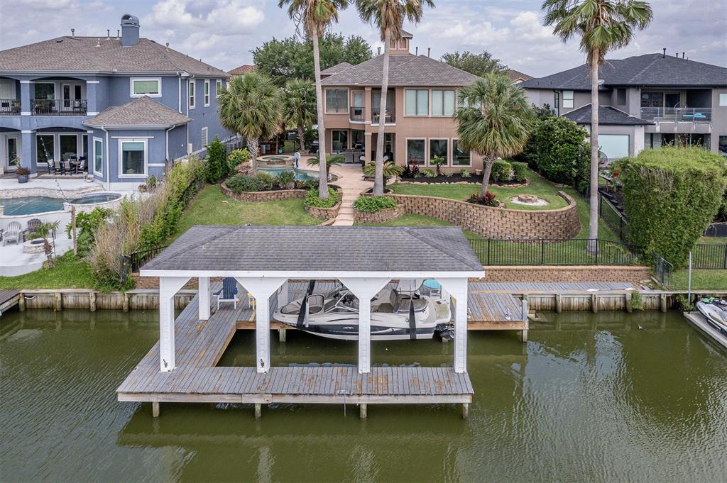 2938 N Island Drive