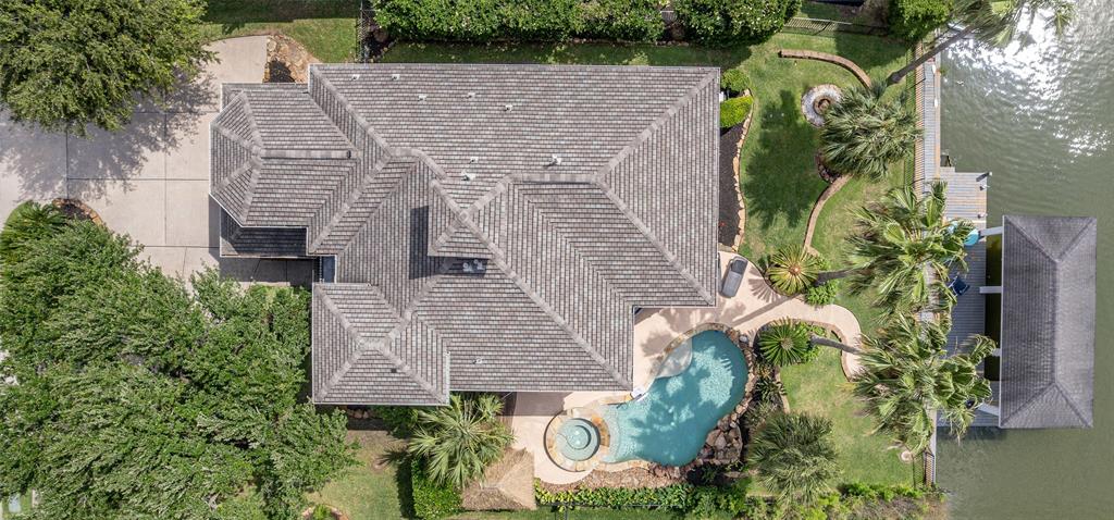 2938 N Island Drive