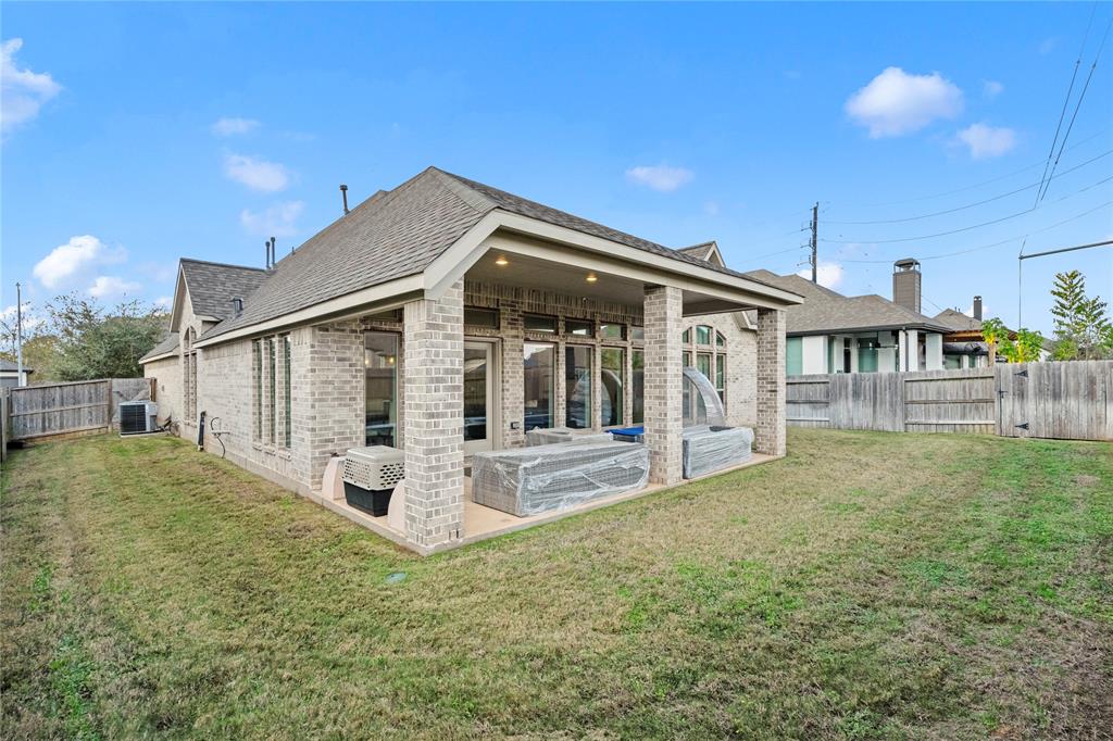 5026 Bent Tree Drive, Fulshear, Texas image 24