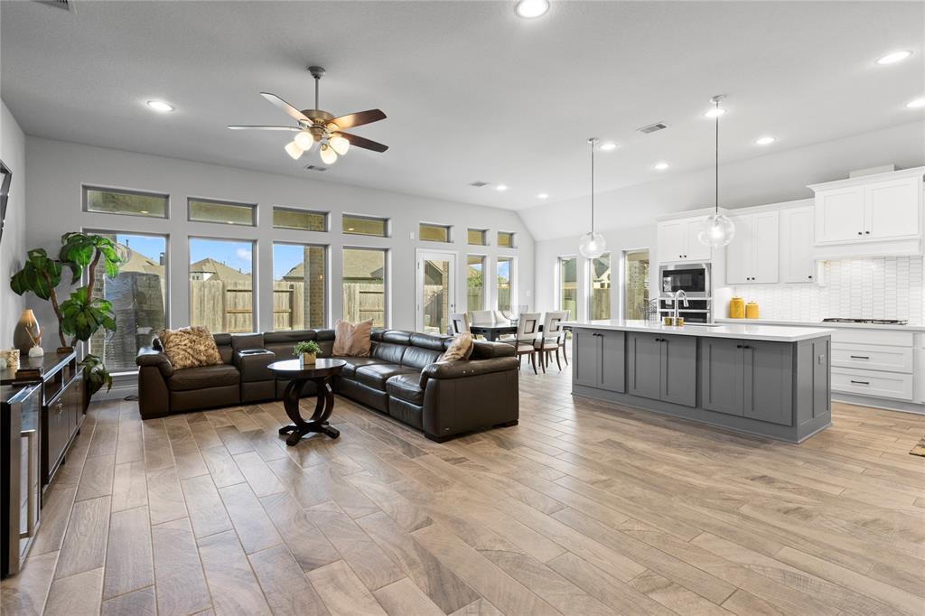 5026 Bent Tree Drive, Fulshear, Texas image 12