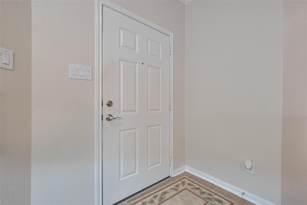 16012 Summerville Lake Drive, Tomball, Texas image 7