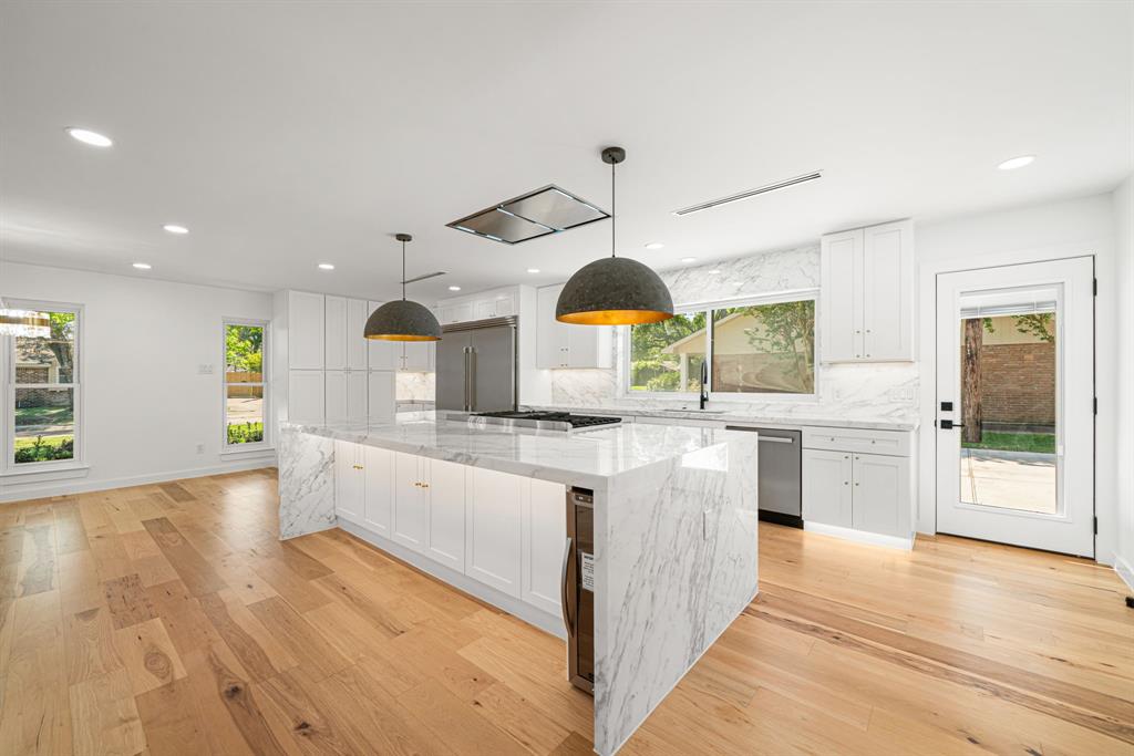 2506 Briarbrook Drive