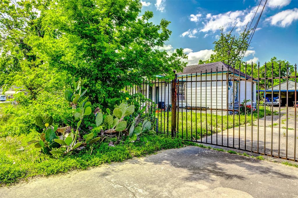 7825 Richland Drive, Houston, Texas image 4