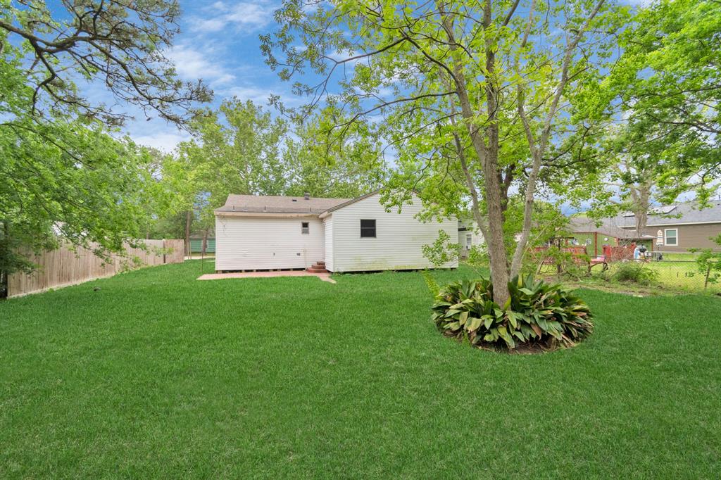 602 Bluebonnet Drive, La Marque, Texas image 8