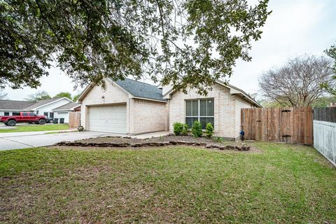 Single Family Residence in Baytown TX 4019 Fm 565 Road.jpg