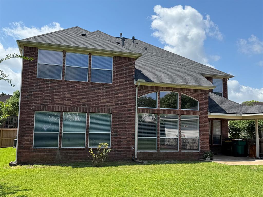 11703 Sterling Brook Street, Pearland, Texas image 2