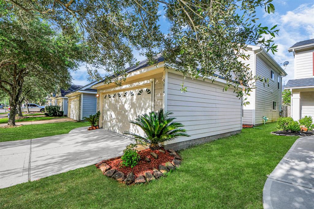 5819 Sonoma Ridge