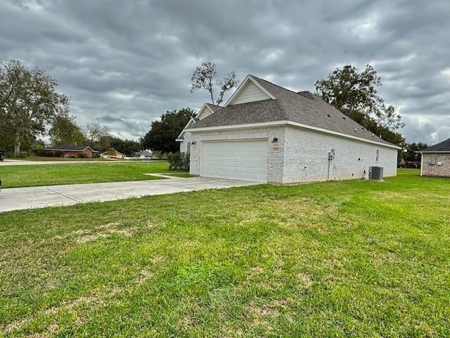 252 Freeman Boulevard, West Columbia, Texas image 1